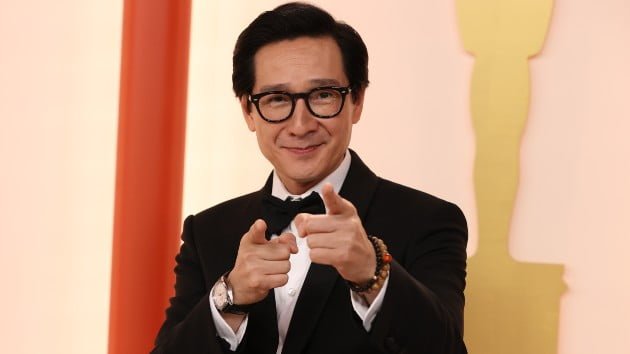 “Goonies never say die!” ‘Everything Everywhere’ Oscar winner Ke Huy Quan on support from his former co-stars