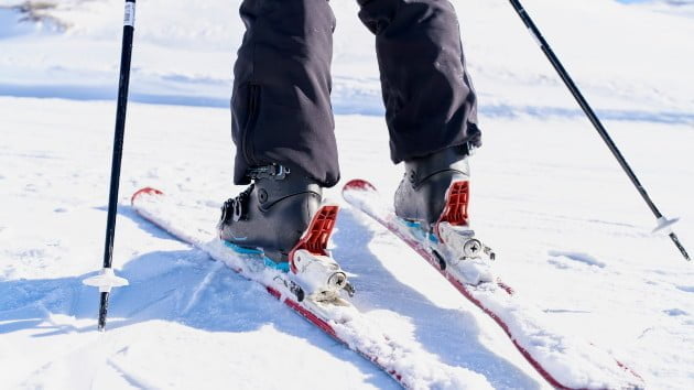 Two young skiers rescued after being stuck in snow for three hours with phone battery at 9%