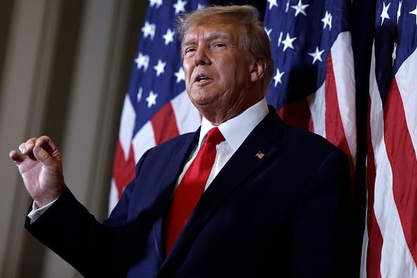 Manhattan DA invites Trump to testify in grand jury probe of Stormy Daniels payoff: Sources