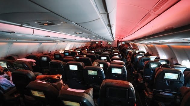 New dashboard lets parents see if they can sit with kids for free on flights