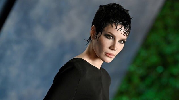 Watch Halsey get held up at gunpoint in first trailer for ‘Americana’