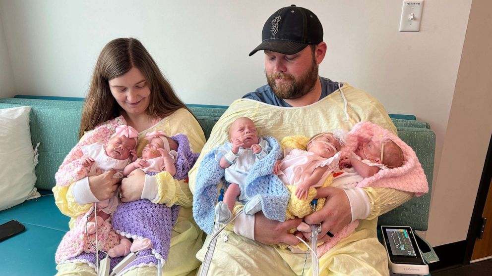 Mississippi parents share 1st photos with their ‘miracle’ quintuplets together
