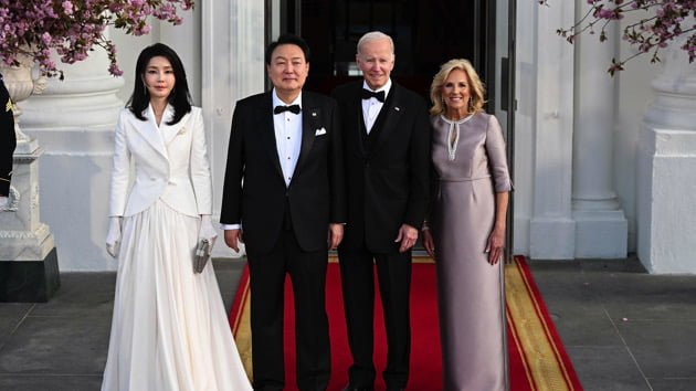 State dinner surprise: South Korean president sings ‘American Pie’