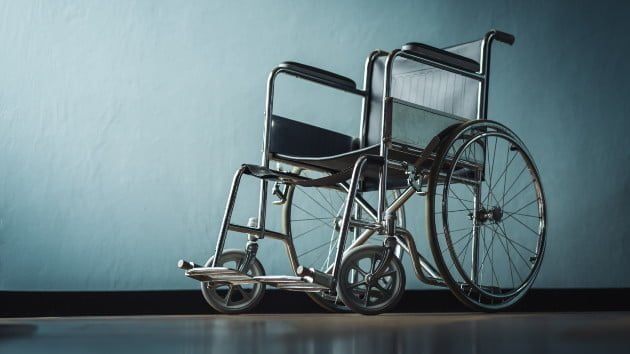 Artificial intelligence used in medical procedure to help paralyzed man walk