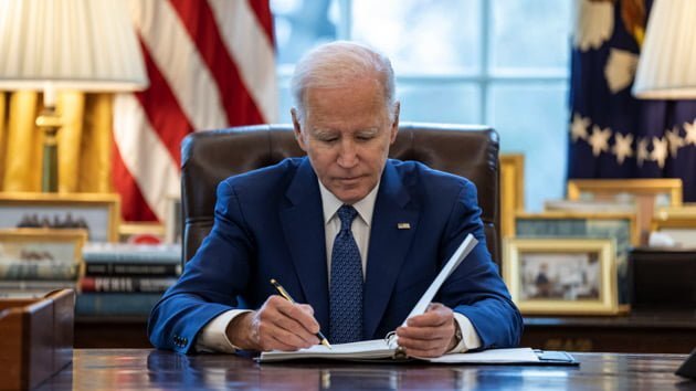 Biden, McCarthy face serious time crunch to reach debt ceiling deal