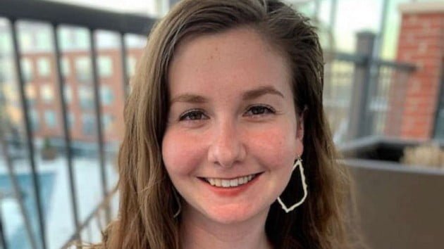 Doctor who had anaphylaxis during flight calls for FAA, Southwest changes