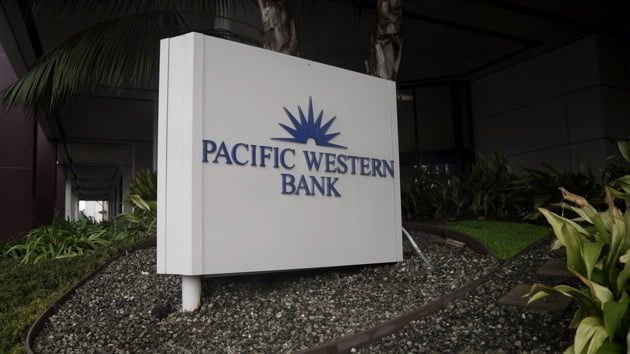 PacWest shares plummet after bank says it lost 9% of deposits last week