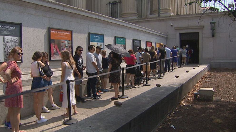 Thousands line up for rare look at original Emancipation Proclamation