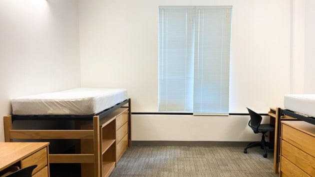 As acceptance rates decline, students bill themselves as admissions experts