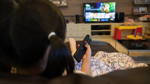 Watching TV as a kid linked to high blood pressure and obesity as an adult: Study