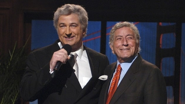 Alec Baldwin, The Muppets and more pay tribute to the late, great Tony Bennett