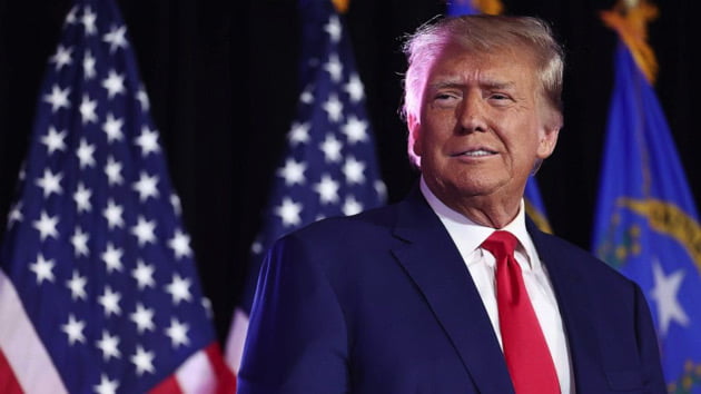 Judge agrees to delay next hearing in Trump classified documents case