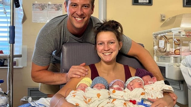 Couple welcomes quintuplets after years of infertility
