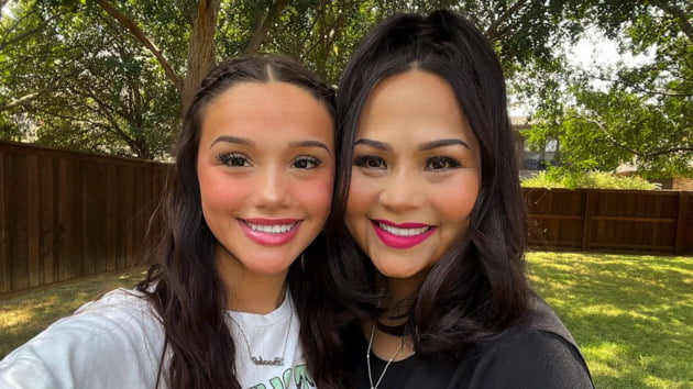 Eighteen-year-old donates kidney to mom, encourages others to ‘be a donor’