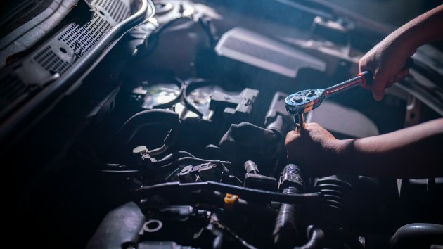 UAW members ratify deal with General Motors, first of Big 3 to conclude labor dispute