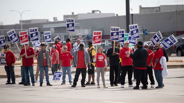 Soaring CEO pay commands spotlight in UAW strike against Big 3 US automakers