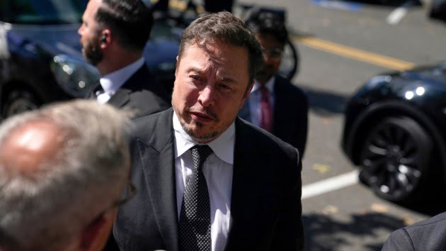 SEC seeks to force Elon Musk to testify in investigation into Twitter purchase