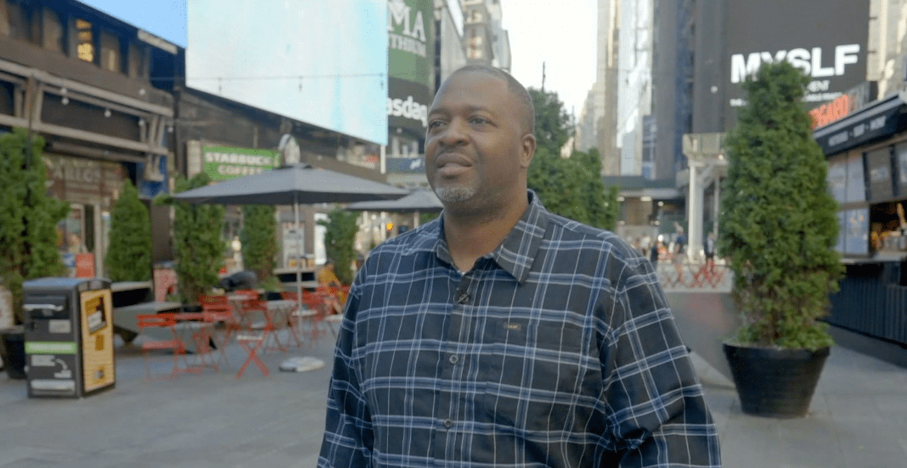 Alabama riverboat dock worker involved in viral brawl charged with assault: Court records