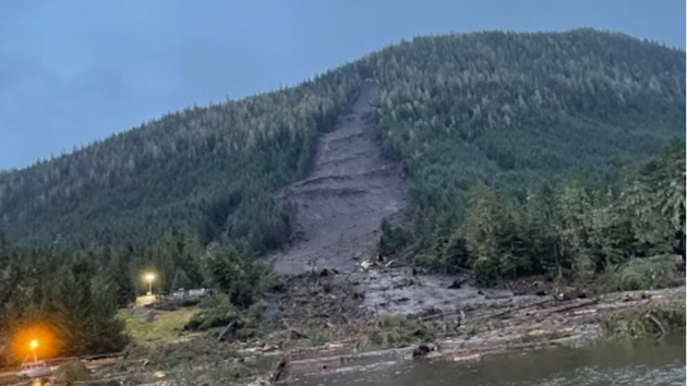At least 1 dead, several believed to be missing following large landslide in Alaska