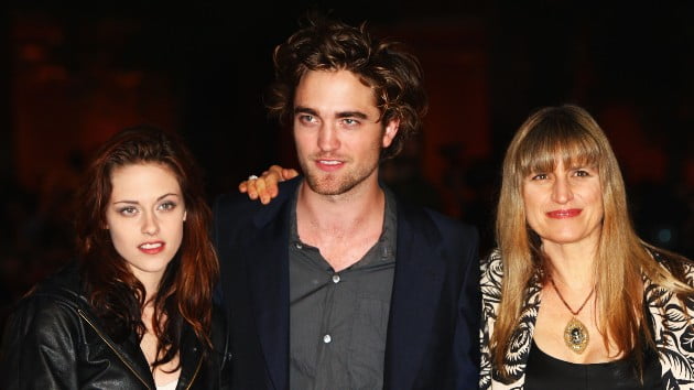 ‘Twilight’ director recalls having to make star Robert Pattinson “look good”