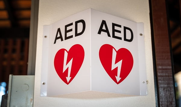 Lifesaving AEDs are being increasingly mandated across states — but bystanders aren’t using them, study finds