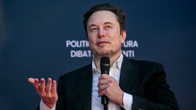 Elon Musk wants more control of Tesla. Why some experts say it could be risky