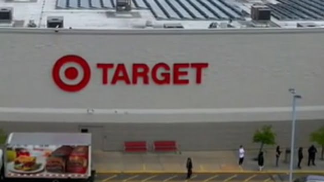 Target limits self-checkout for customers with 10 items or fewer