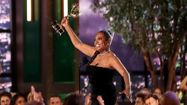 Sheryl Lee Ralph learns shes Emmy-nominated while presenting 2024 nominations