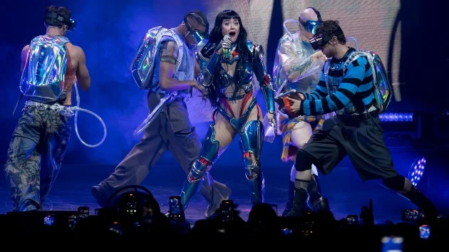 Katy Perry stage invaded by TikTok prankster