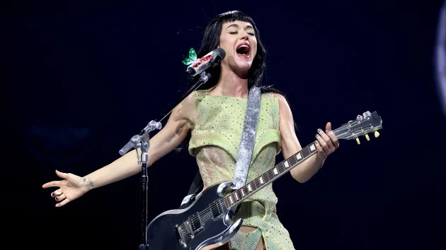 Katy Perry experiences a frightening onstage mishap during concert in San Francisco
