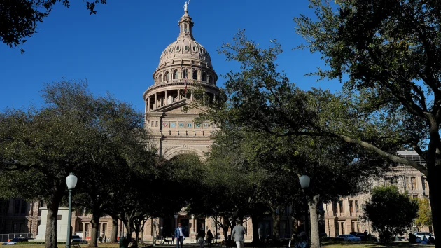 First to ABC: DNC ramps up anti-redistricting efforts in Texas with calls to ‘persuadable’ GOP voters