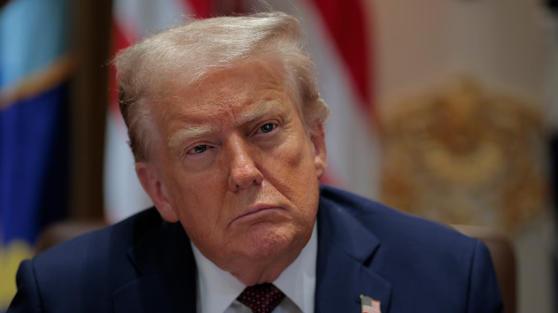 What does the closure of the de minimis loophole mean for shoppers?