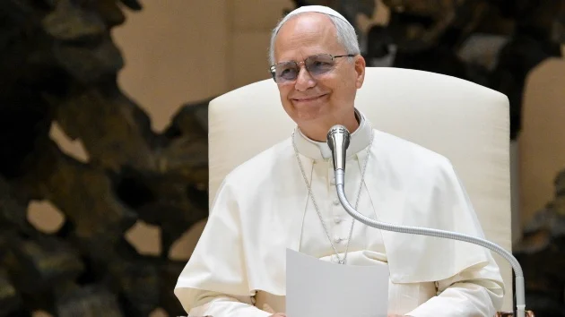 Pope calls for an end to violence in Gaza, supports churches that will not evacuate