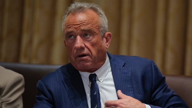 More than 1,000 current, former HHS employees sign letter calling on RFK Jr. to resign