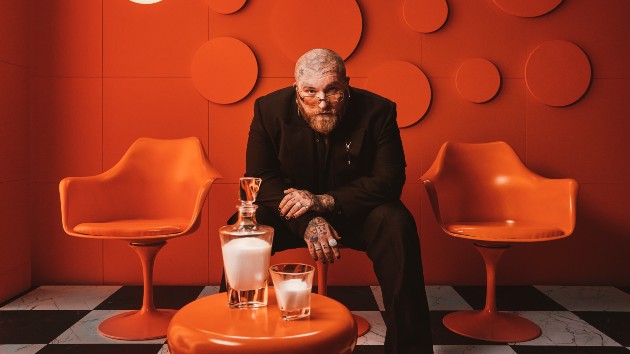 Teddy Swims claims he only cleared $20K on the road last year