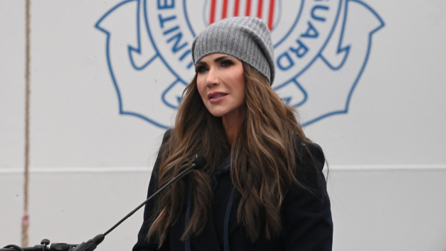 DOJ won’t say what it advised Noem amid contempt inquiry over El Salvador deportations