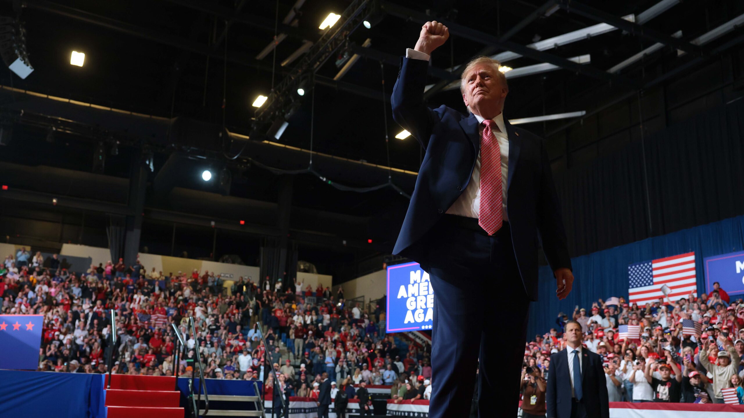 Man arrested for alleged threats to shoot President Trump at Kansas rally